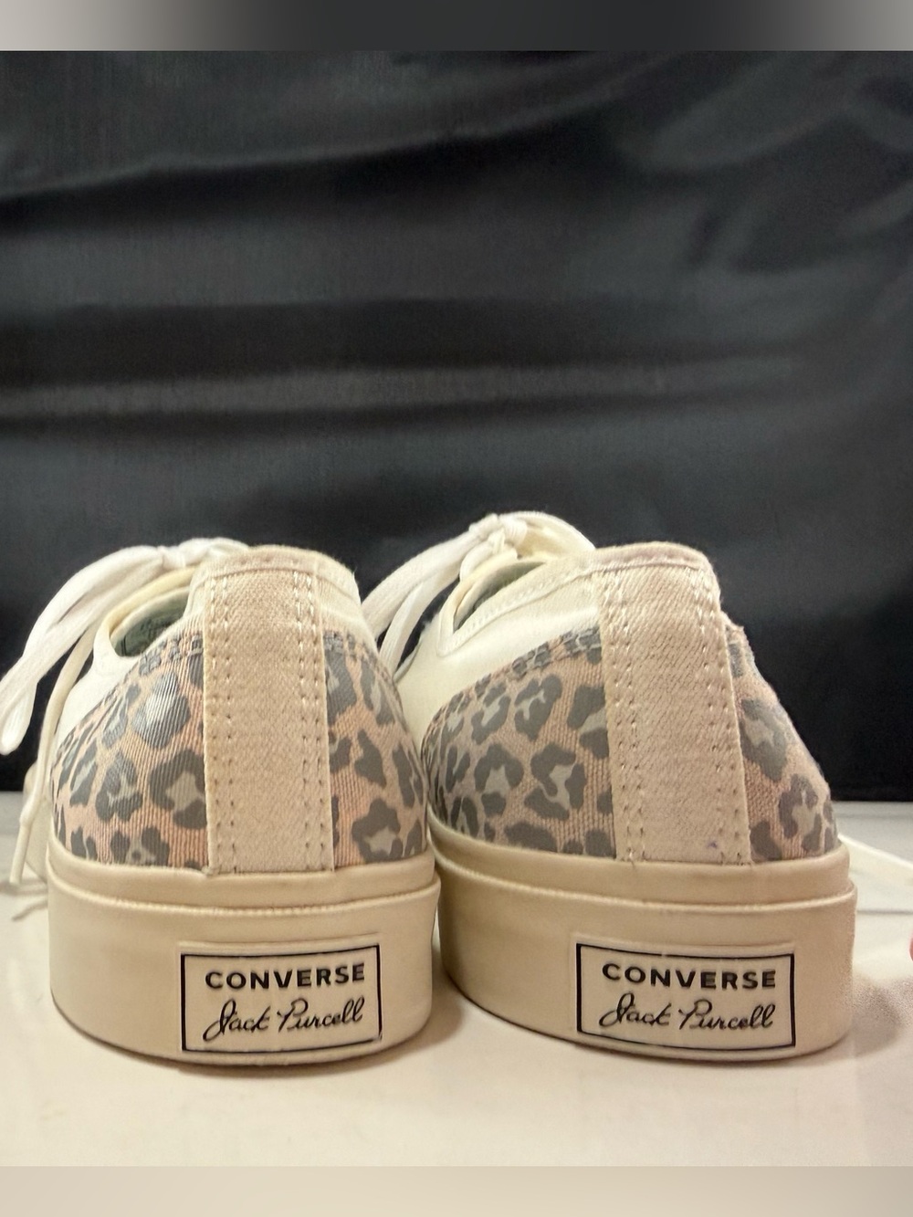 Size Men 10 Women 11.5 Converse White Low-Top Leopard Accent Jack Purcell Shoes - Picture 5 of 13